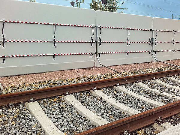 Ihre Bahnprofis F r Sicherungsleistungen CH Pfeil Sicherung ihre-bahnprofis-f-r-sicherungsleistungen-ch-pfeil-sicherung